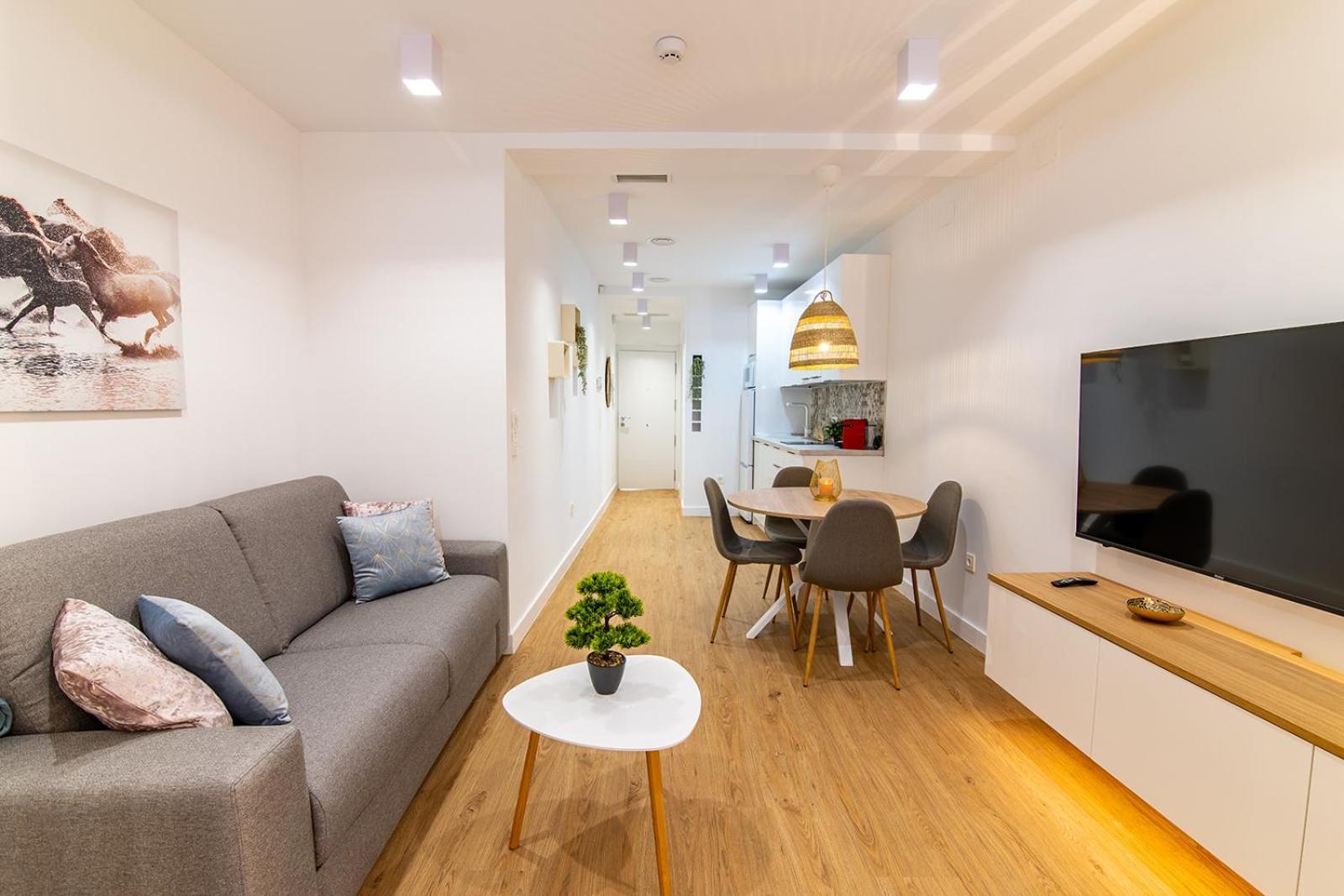 Mq Suites Veronica Valdepeñas Exteriör bild