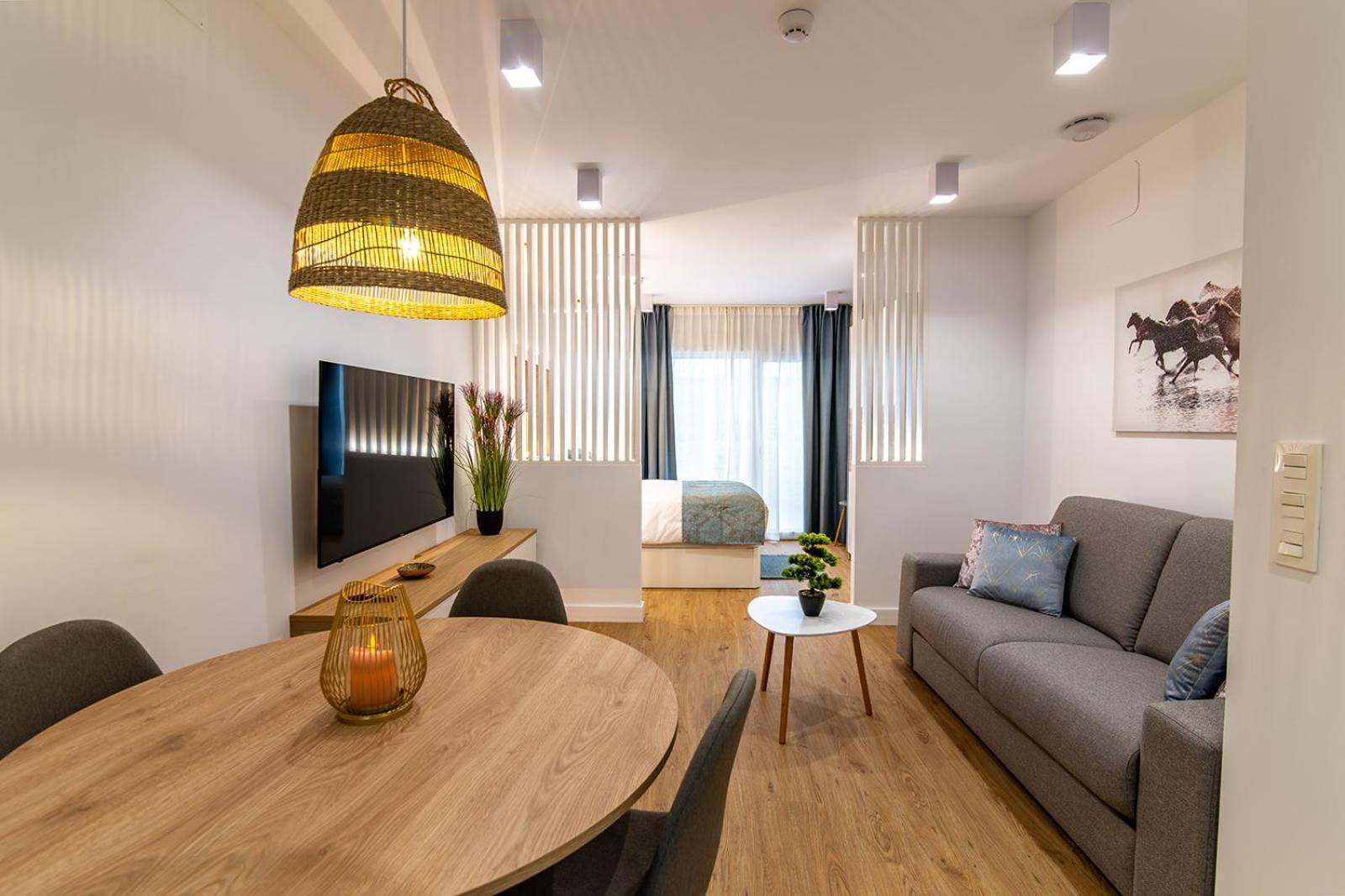 Mq Suites Veronica Valdepeñas Exteriör bild